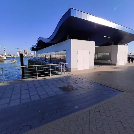 Penthouse Met Groot Terras * Oostende
